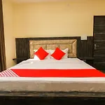 Oyo 39391 Jk Guest House