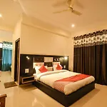 Capital O 16608 Raku\'S Place