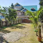 Touristen Holiday Home A Luxury Villa