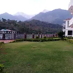 Hotel Vatika - The Riverside Resort