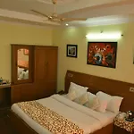 Hotel Sapphire