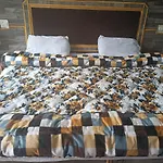 Hotel Pine Spring