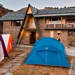 Griffons Cafe And Stay