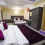 Vella Mrina Group Of Hotel Edge