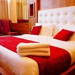 Hotel Grand Hill