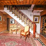 Welcomheritage Grace Hotel