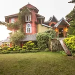 Welcomheritage Grace Hotel