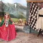 Nomadic Inn