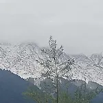 Hotel O Snow Mountain Guest House & Restaurant