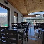 Aliza Inn And Suites By Srs Hotels