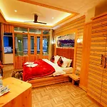 Lord Krishna Boutique Stay
