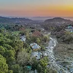 Prakriti Aalay - Riverside Mountain View Boutique Eco Resort