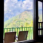 Sristhi Homestay View Point Naddi