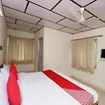 Hotel O Country Lodge