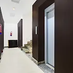 Super Townhouse Dharamshala