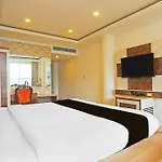 Super Townhouse Oak Dharamshala Near Maximus Mall