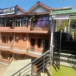 Fabhotel Sn Resort