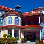 Hotel Golden Dreams
