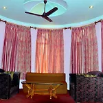 Hotel Golden Dreams