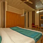 Oyo 7028 Hotel Krishna And Restaurant