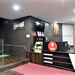 Oyo 7024 Hotel Vakratunda