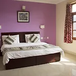 Green Hotel
