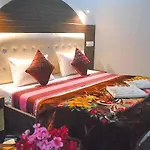Raja\'S Palace