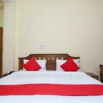 Oyo 29115 Midway Resort