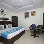 Oyo 4205 Hotel Anuj Regency