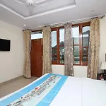 Oyo 4205 Hotel Anuj Regency