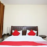 Oyo 35461 Deodar Villa