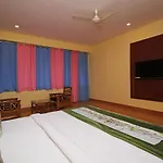 Oyo 8944 Hotel Red Carpet