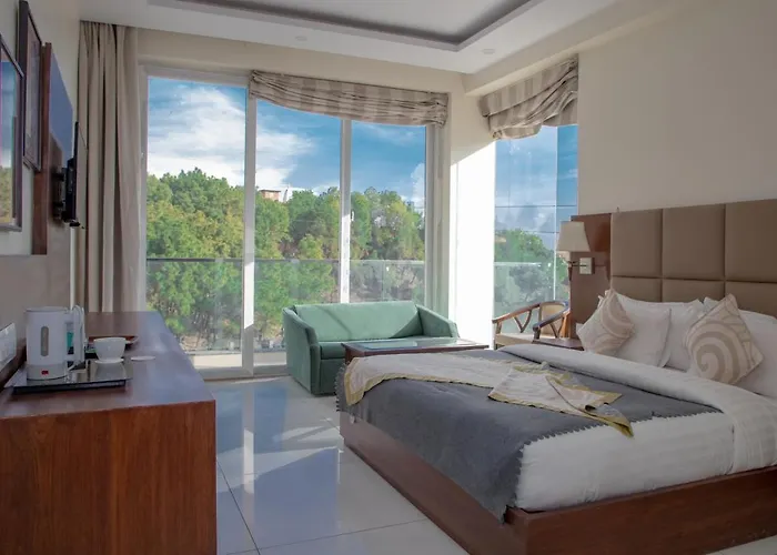 Manuni Inn - Riverside Resort
