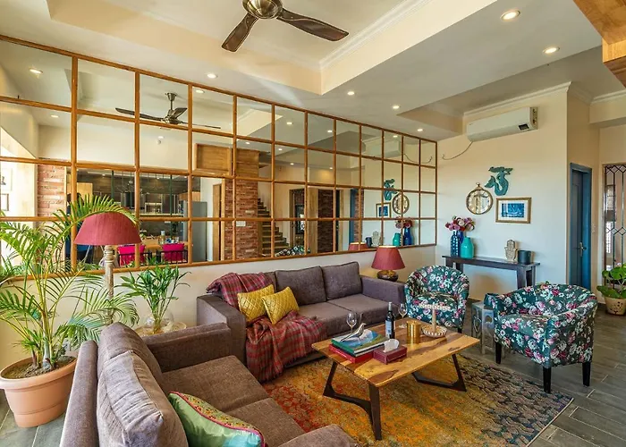 Stayvista At Creek Edge Home - Pet Friendly Villa With Mountain Views, Lawn, Near Water Stream