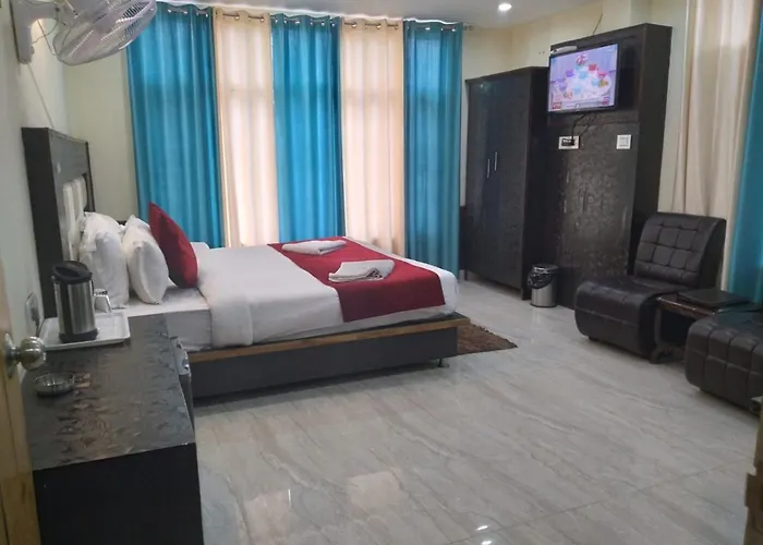 Marina Mountain Hotel