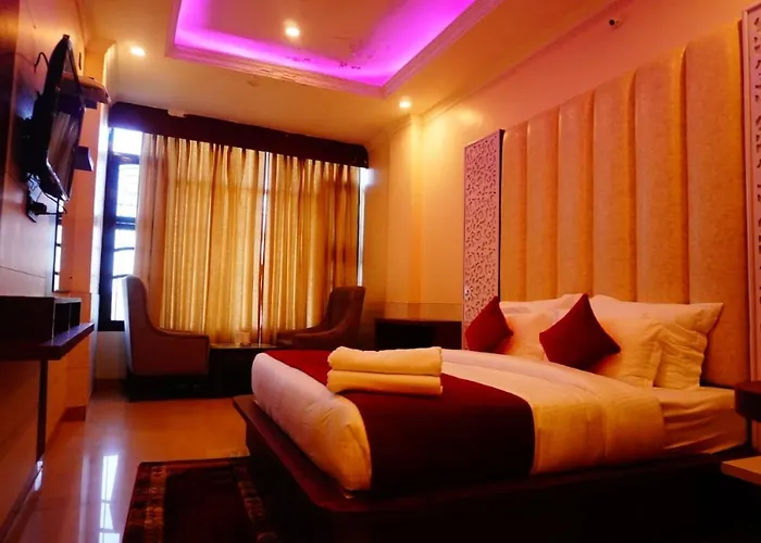 Hotel Grand Hill