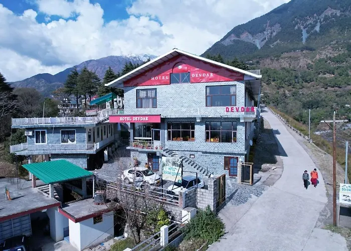 Hotel Devdar Resort
