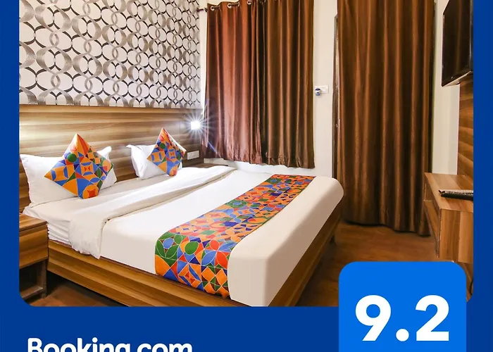 Fabhotel Vijay Palace