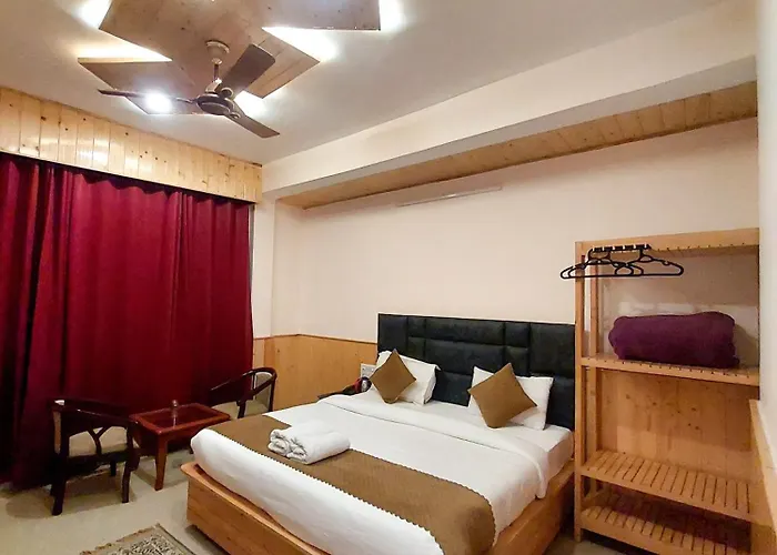 Hotel Cloud Height