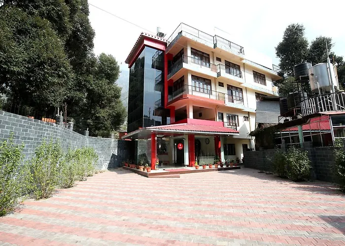 Oyo 9942 Hotel Ravine