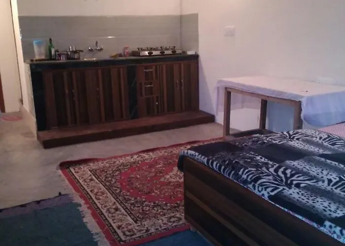 Kapoor Homestay