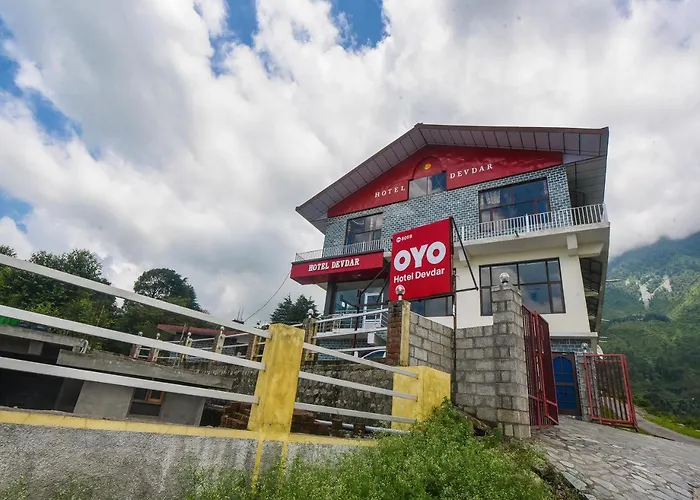 Oyo 8059 Devdar Resort