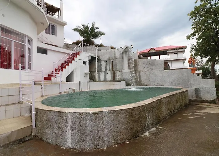Aqua Waterfall Hotel