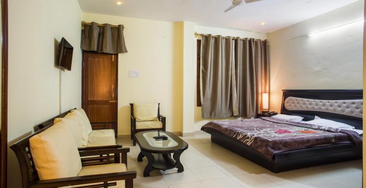 Hotel Deodar 3*