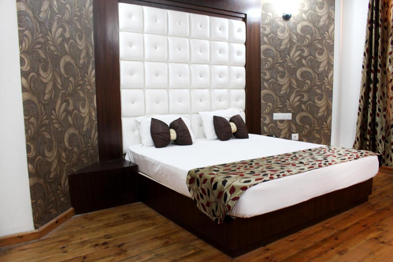 Vatika - The Riverside Hotel 3*