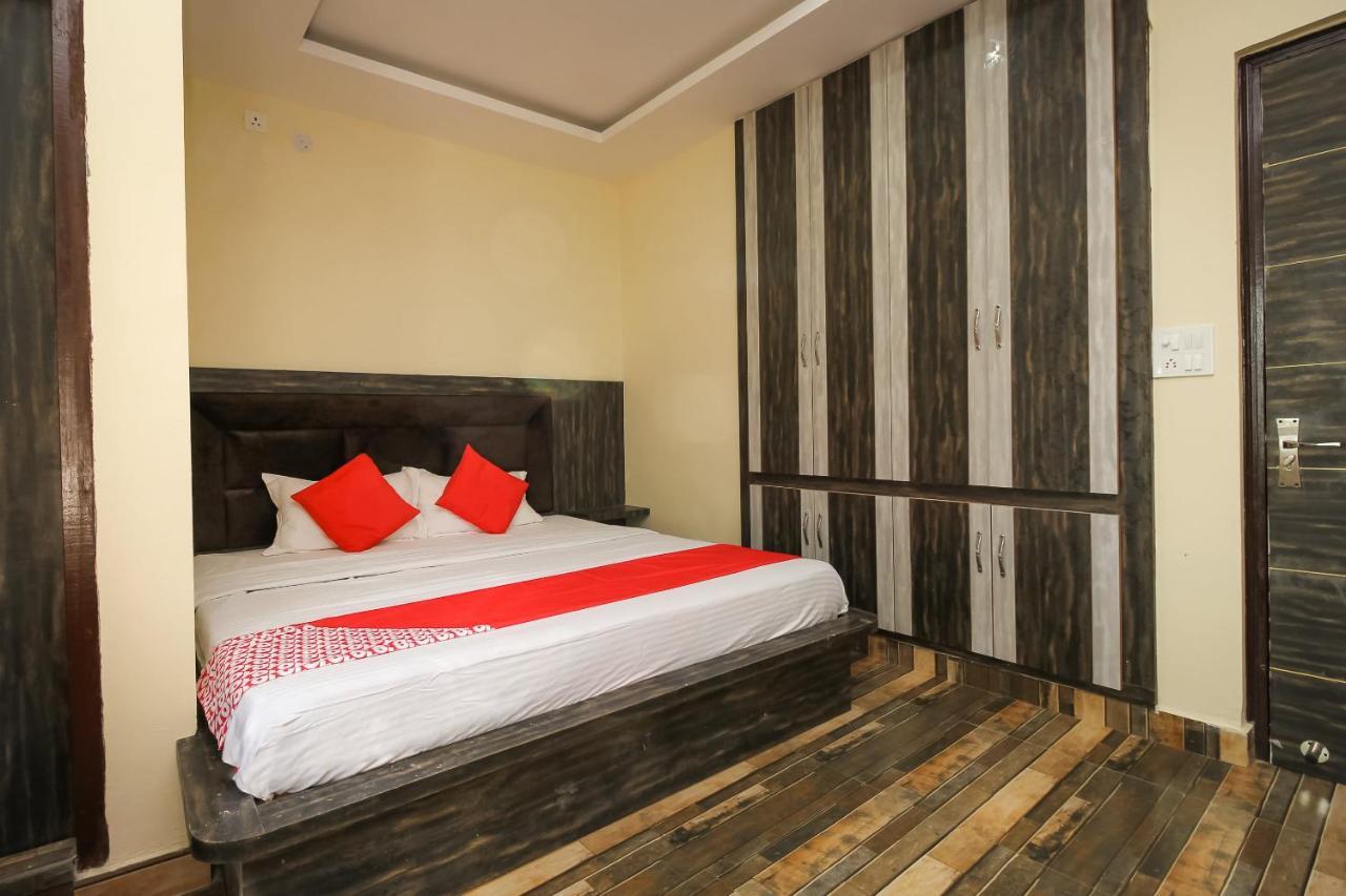 Oyo 39391 Jk Hotel 3*