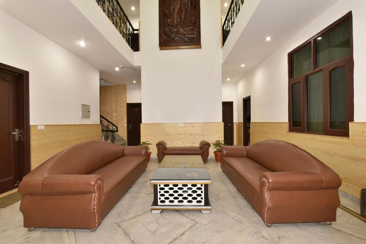 Dlx In Naddi 3*