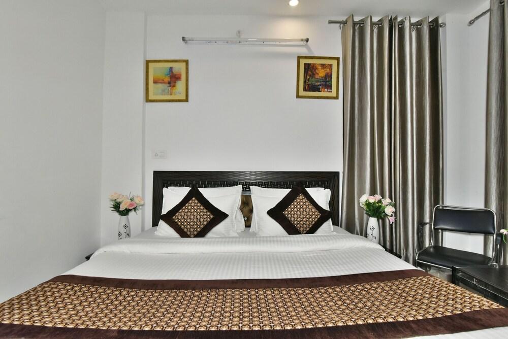 Oyo 1153 The Oak Valley Hotel 3*