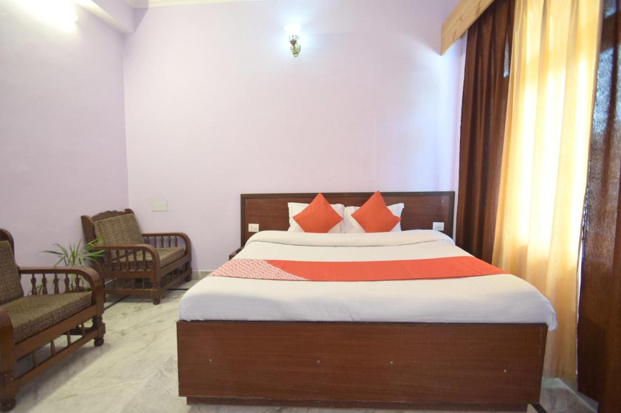 Hotel Oyo 11503 Sunshine 3*
