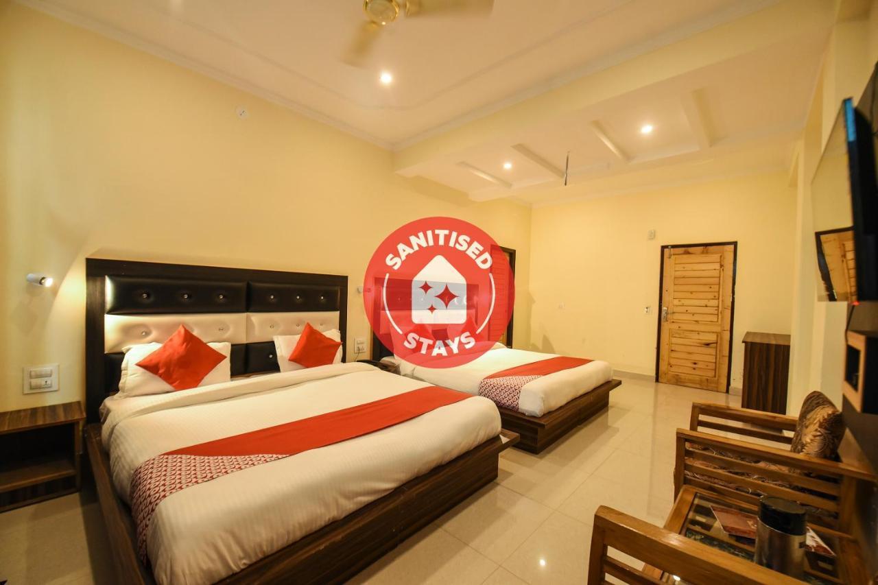 Capital O 16608 Raku's Place Hotel